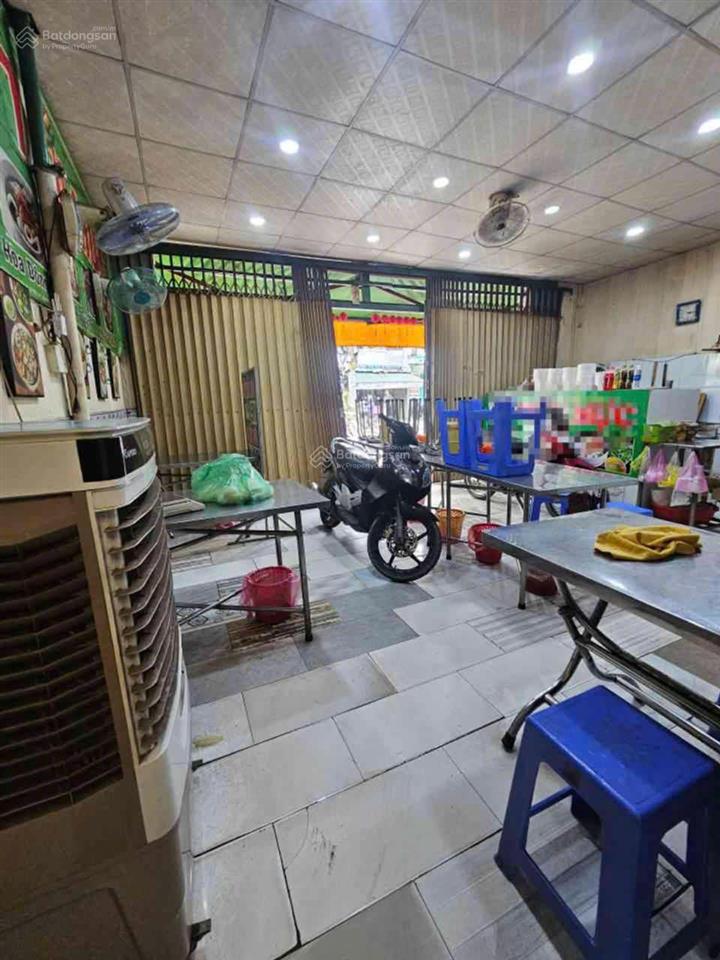 Quận 6  mặt tiền kinh doanh sầm uất ngày đêm, ngang khủng 6.7x16m, c4, chỉ 11 tỷ hơn