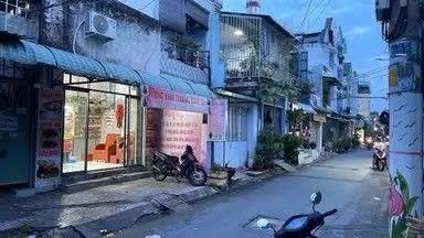 Diện tích khủng, liền kề khu tên lửa, hxt thông, ngang 10x30m, dòng tiền 50 tr/th, chỉ 16 tỷ x