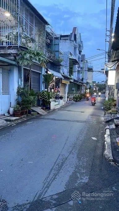 Diện tích khủng, liền kề khu tên lửa, hxt thông, ngang 10x30m, dòng tiền 50 tr/th, chỉ 16 tỷ x