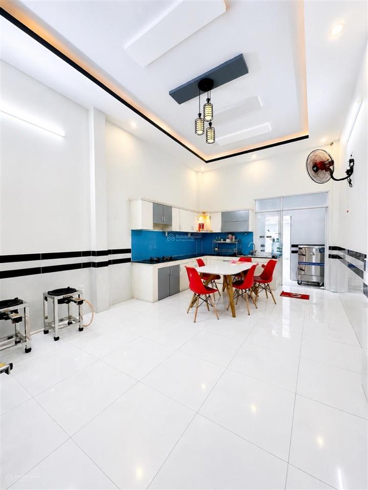 An lạc  kdc nam hùng vương, hẻm xe hơi thông, nhà 4 tầng, 4x20m, chỉ 7 tỷ hơn