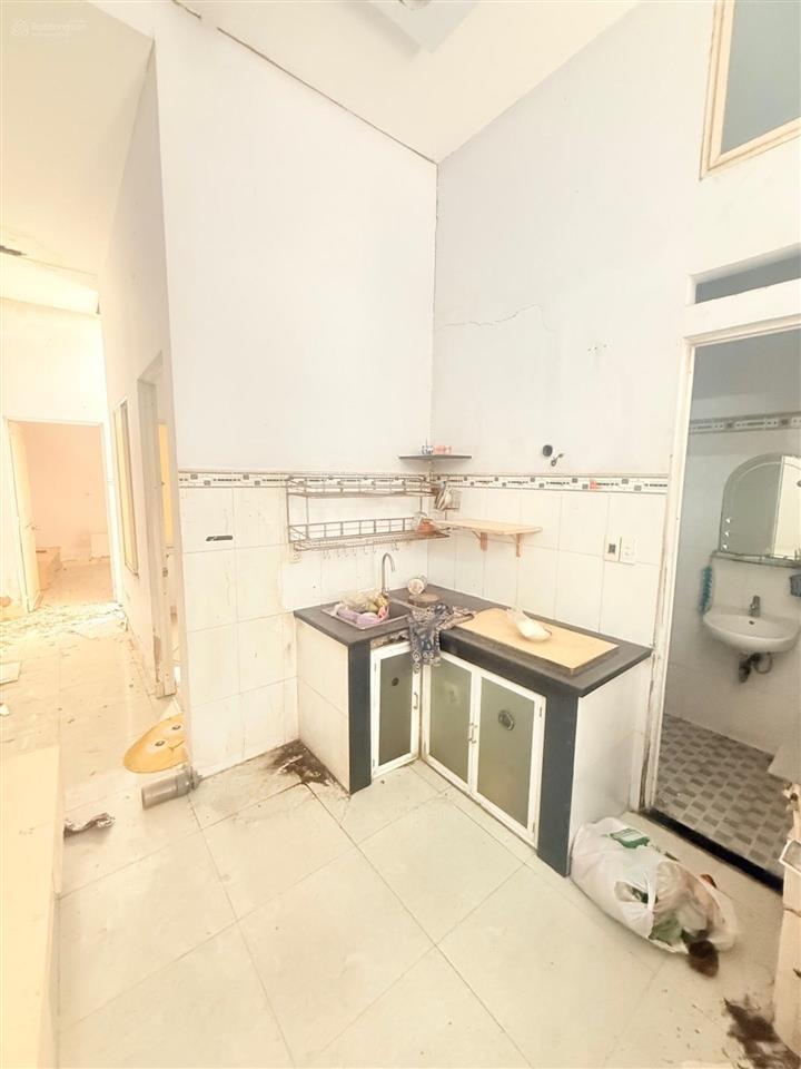 Lê văn quới  gần mặt tiền, hẻm xe tải, nhà 2 tầng, 4x15m, chỉ 6 tỷ 3 [c162]