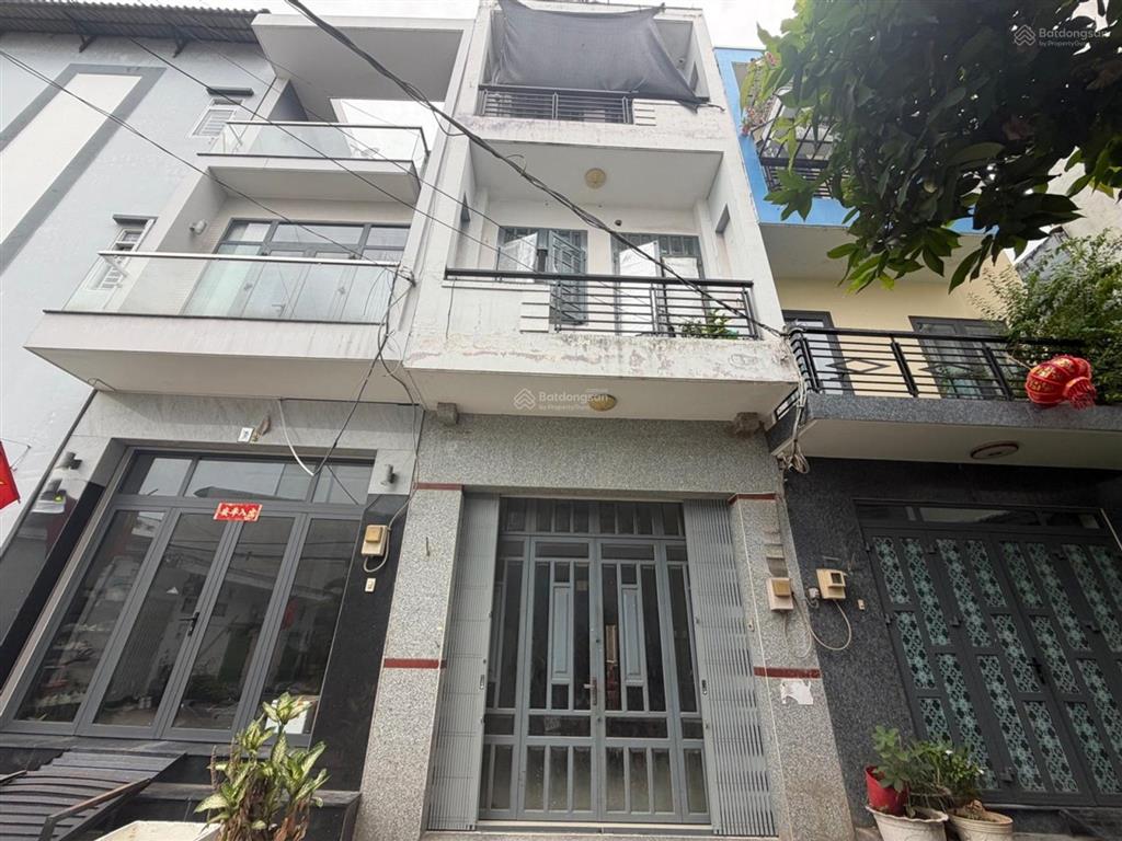 Bùi tư toàn  gần bx miền tây, hẻm xe hơi, nhà 3 tầng, 4x16m, chỉ 6 tỷ 2 [c169]