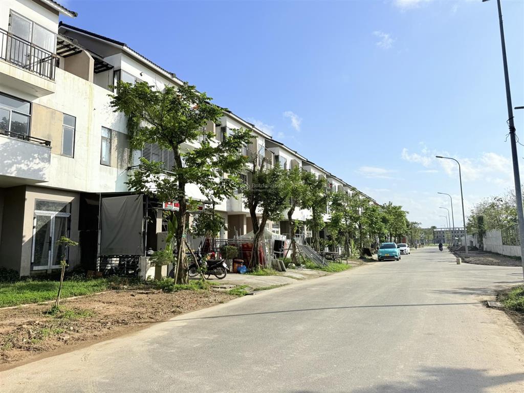 Bán nhà liền kề khu c royal park ngay cầu võ nguyên giáp đã thông