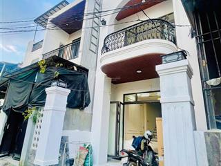 Nhà trung tâm ngự bình 2 tầng giá chỉ 2,9x tỷ