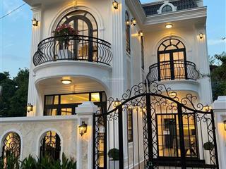 Nhà 2 tầng tân cổ điển kiệt ô tô huyền trân công chúa tp huế