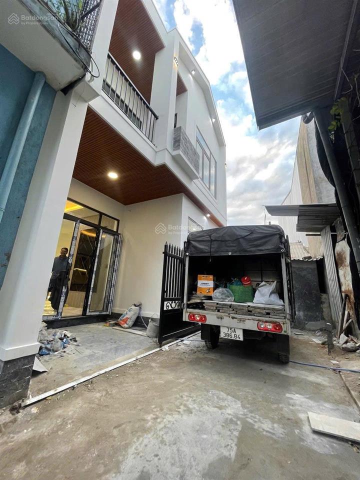 Nhà 2 tầng kiệt ô tô ngự bình an cựu, tp huế