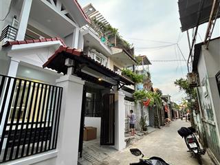 Siêu phẩm nhà 2 tầng trung tâm nội thành, cách đại nội chỉ 300m