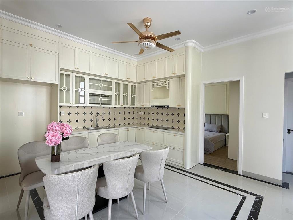Villa tân cổ điển sân vườn thuỷ xuân, tp huế