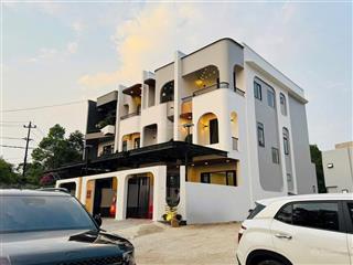 Siêu phẩm homestay 3 tầng 5 phòng  ngay tại làng hương huế  đường rộng 11m