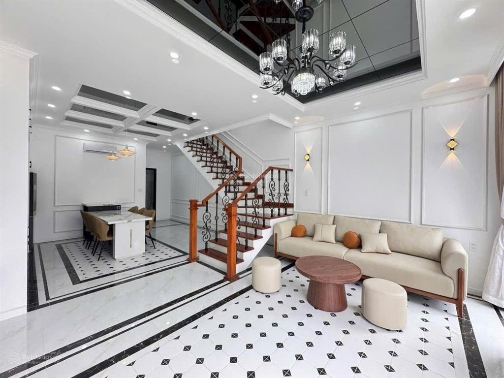 Villa hai tầng hai mê kiên cố thiên thai  đầy đủ nội thất xịn xò  cách mặt tiền chính 50m