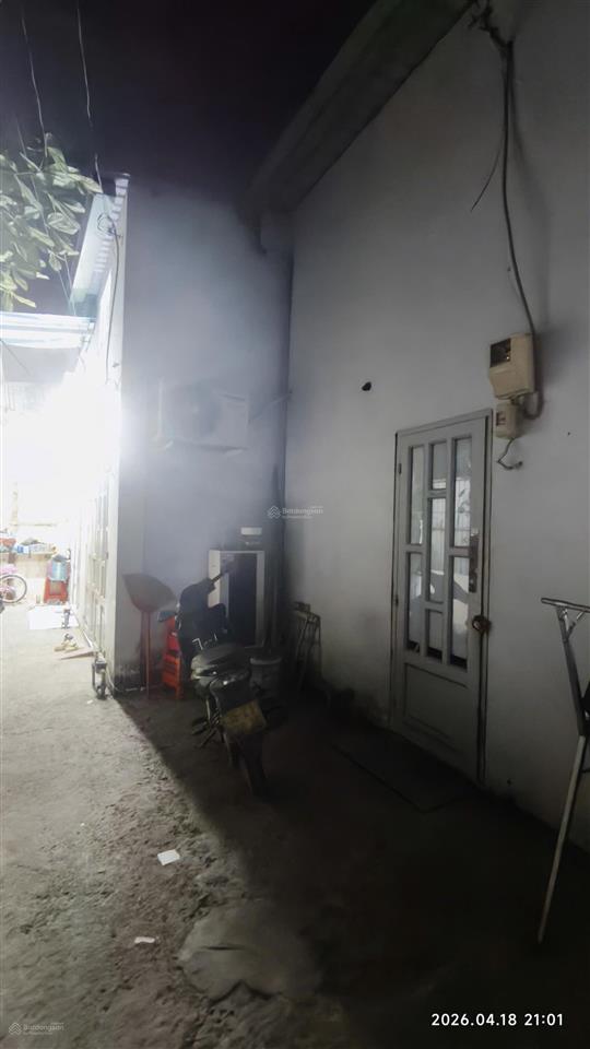 Nhà nhỏ 20m2 1/ nguyễn văn quá 599tr hẻm 3m gần nhà hàng đông phương