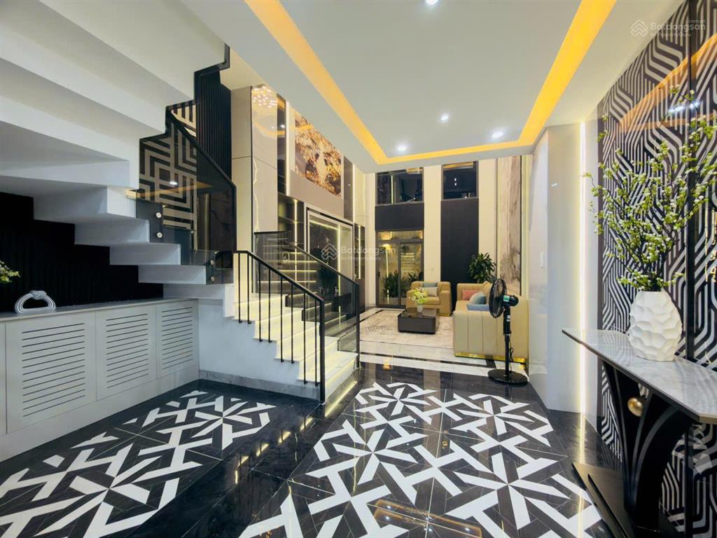 Bán nhà mặt phố tại thạnh lộc 37, 8,1 tỷ, 65 m2, chính chủ hot!