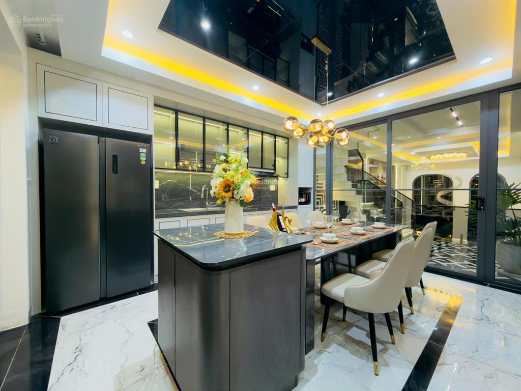 Bán nhà mặt phố tại thạnh lộc 37, 8,1 tỷ, 65 m2, chính chủ hot!