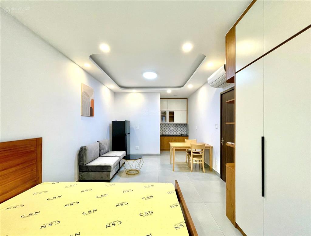Căn studio full nội thất xịn, view nhà đẹp, thoáng mát, giá cho thuê chỉ từ 7,5tr/tháng.
