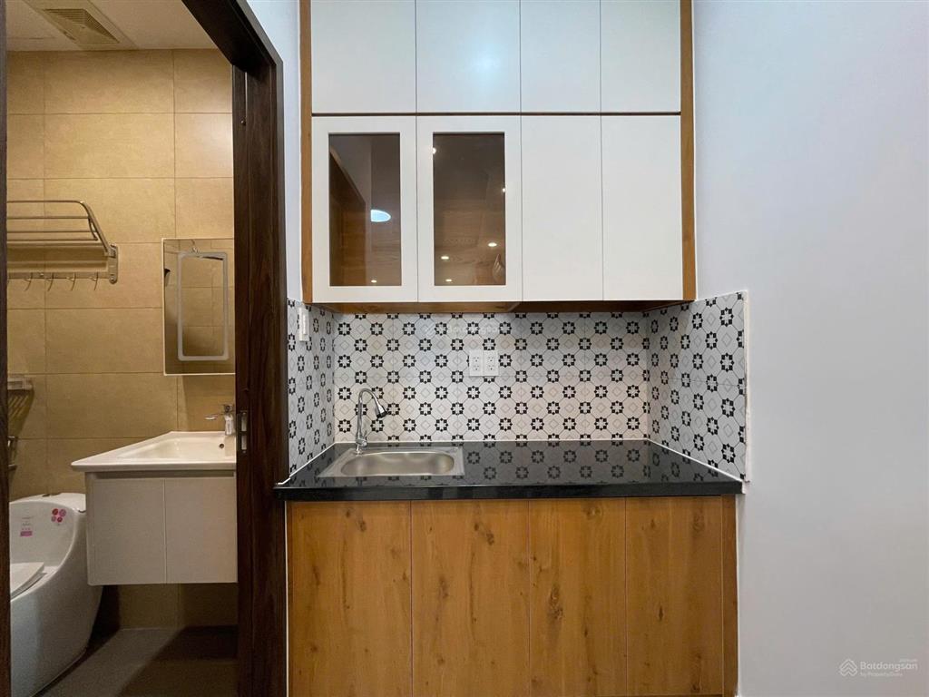 Căn studio full nội thất xịn, view nhà đẹp, thoáng mát, giá cho thuê chỉ từ 7,5tr/tháng.