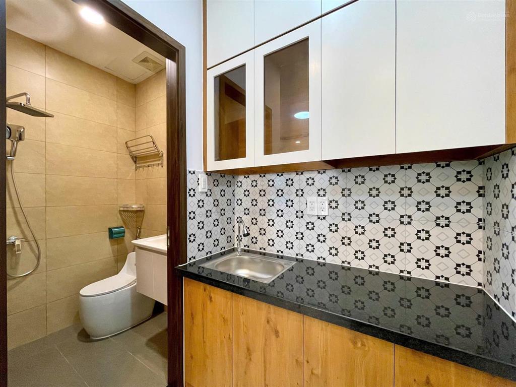 Căn studio full nội thất xịn, view nhà đẹp, thoáng mát, giá cho thuê chỉ từ 7,5tr/tháng.