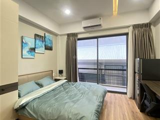Cho thuê căn hộ studio  ban công thang máy ngay trần huy liệu