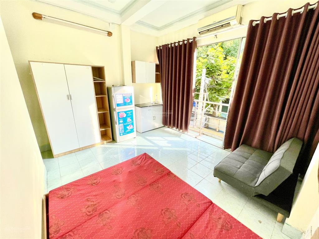 Cho thuê nhà trọ tại thành thái, ban công, gần đh hoa sen