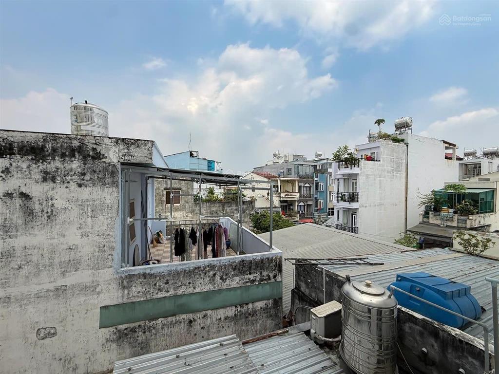 Khai trương căn hộ duplex ngay cmt8 quận 3