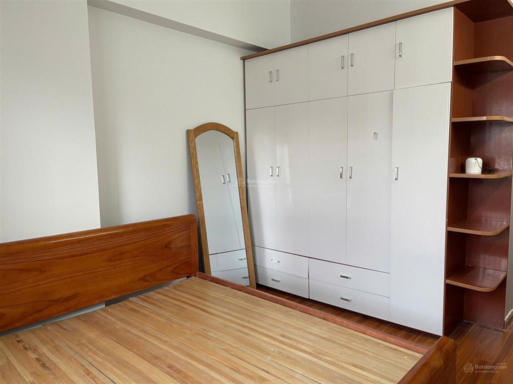 Chính chủ cho thuê căn hộ 3pn, 2wc. nhà mới, nội thất mới