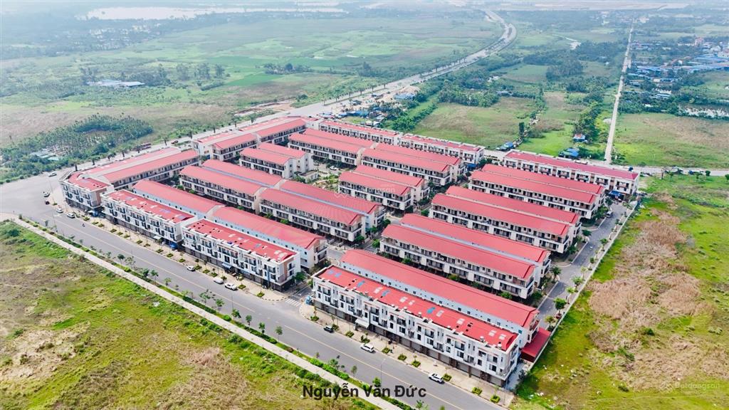 Một trong số ít 1 căn góc centa city giá 4,9 tỷ hướng nam