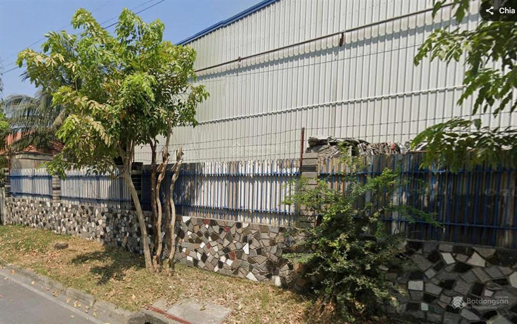 Nhà xưởng kho 2442m2 mặt tiền đường nổi bật, ngay cổng khu công nghiệp hiệp phước