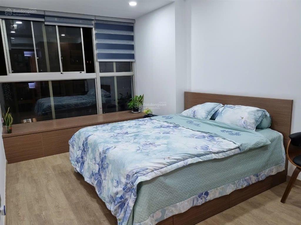 Cần cho thuê gấp ch cao cấp midtown phú mỹ hưng, q7. chỉ 24tr/tháng. 85m2, 2pn, 2wc, full nội thất.