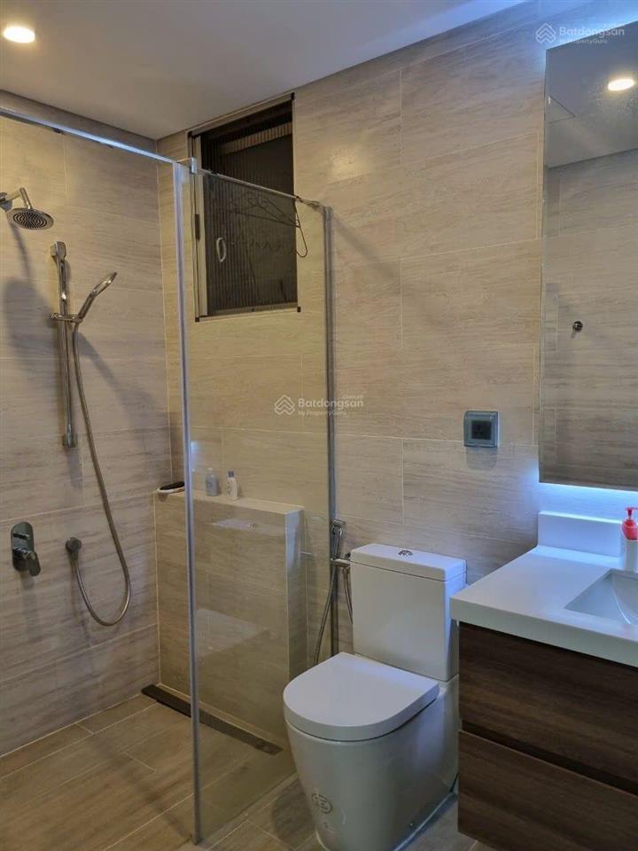 Cần cho thuê gấp ch cao cấp midtown phú mỹ hưng, q7. chỉ 24tr/tháng. 85m2, 2pn, 2wc, full nội thất.
