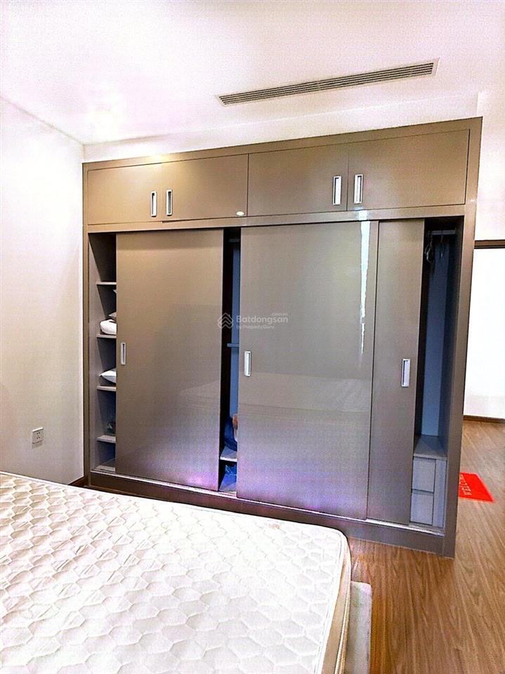 Bán căn hộ 2pn tại vinhomes west point, giá siêu hời 6,9 tỷ, 68m2, sẵn sổ sang tên  có slot ô tô