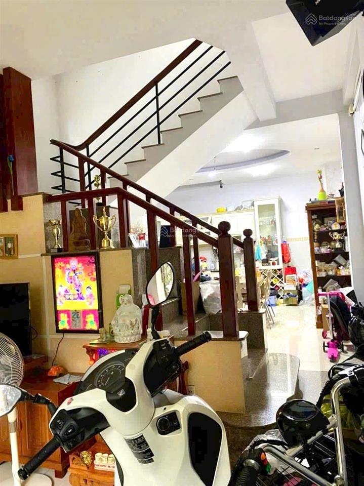 Nhà giá rẻ ở phú nhuận  cn 67m2  sổ vuông vức  ngang 4.75m