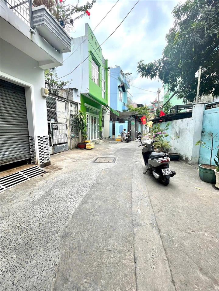 Nhà giá rẻ ở phú nhuận  cn 67m2  sổ vuông vức  ngang 4.75m