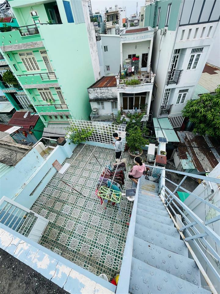 Nhà giá rẻ ở phú nhuận  cn 67m2  sổ vuông vức  ngang 4.75m