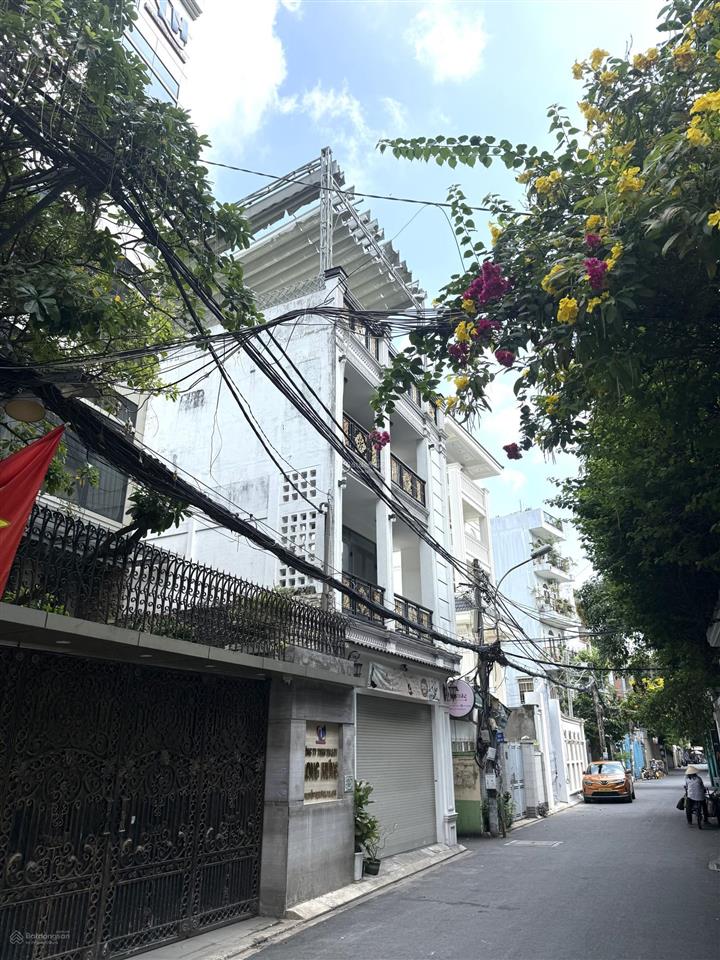 Nhà mới xây khu nguyễn văn trỗi full nội thất cao cấp