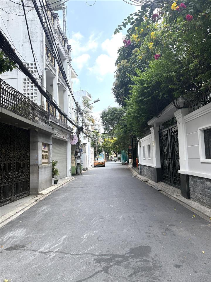 Nhà hxh 4 tầng khu phan xích long quận phú nhuận