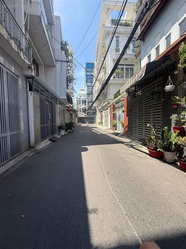 Sổ nở hậu khu xây 5 tầng hẻm xe hơi thông  phú nhuận