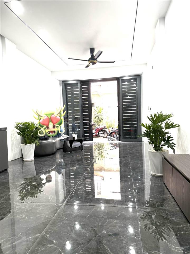 Hẻm 6m xe hơi thông  nhà sấy mới 100% thang máy cảm ứng giá rẻ