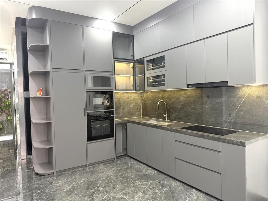 Hẻm 6m xe hơi thông  nhà sấy mới 100% thang máy cảm ứng giá rẻ