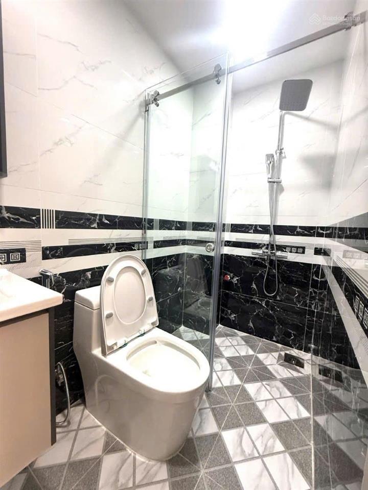 Sát mặt tiền khu vip nguyễn văn trỗi  trương quốc dung giá tốt