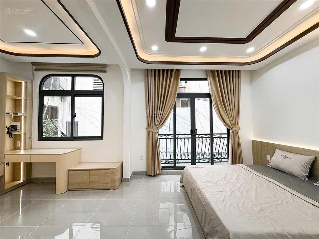 Sát mặt tiền khu vip nguyễn văn trỗi  trương quốc dung giá tốt