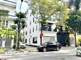 Bán đất đấu giá phân lô việt hưng 85m  mt 5m vỉa hè  kinh doanh. vị trí vip giá 25 tỷ
