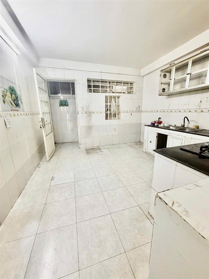 Hẻm xe hơi 3 tầng ngang 4m dài 18m nơ trang long  nguyễn xí nhỉnh 8 tỷ