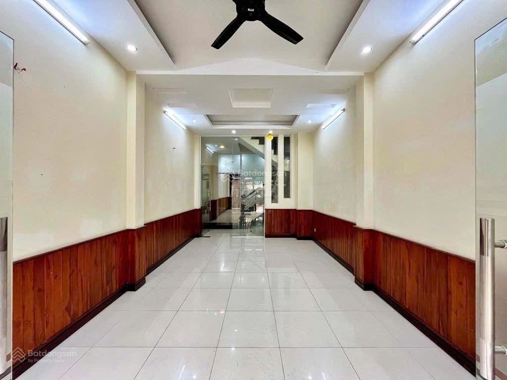 Cho thuê nhà mặt tiền cao đức lân  bùi tá hán ngang 4.5m dài 20m 4 tầng làm vp  kinh doanh 35tr