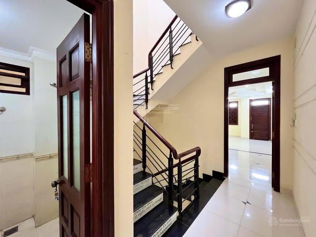 Cho thuê nhà mặt tiền cao đức lân  bùi tá hán ngang 4.5m dài 20m 4 tầng làm vp  kinh doanh 35tr