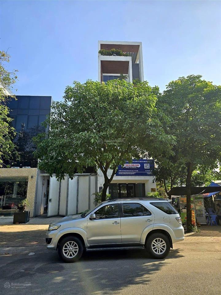 Ngay nguyễn văn kỉnh trương văn bang hầm 6 tầng sẵn dòng tiền ngang 5m dài 17m chỉ 17.5 tỷ