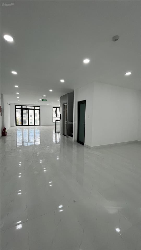 Nhà đẹp tiện kinh doanh, ở ngang 7m dài 23m vũ tông phan nguyễn hoàng chỉ 37 tỷ