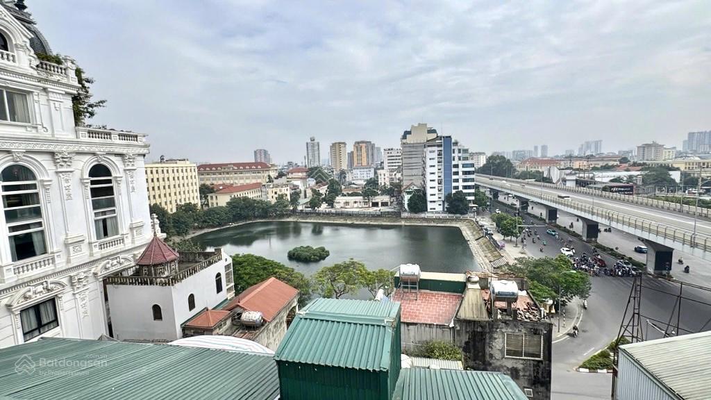 Bán gấp toà nhà 125m 9 tầng thang máy, gara ô tô, 10m ra mặt phố, làm vp cực đẹp tại trường chinh.