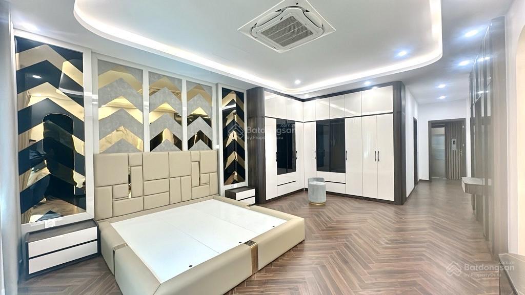 Bán nhà giá cạnh tranh đống đa 60m2 xây mới thang máy thoáng sáng gần phố tặng nội thất tiền tỷ