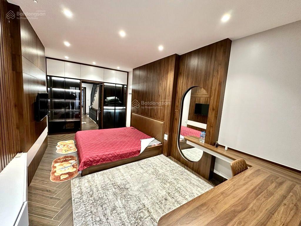 Bán nhà quận đống đa hà nội 80m2 5tầng full nội thất, ngõ rộng thoáng trước sau, ở sướng chỉ 10tỷ
