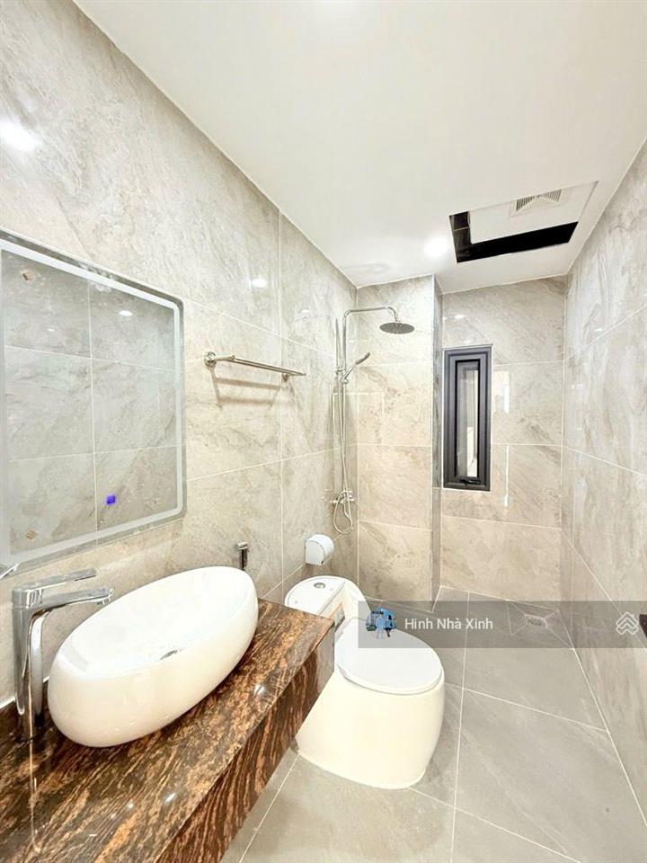 Chính chủ bán nhà tại ngã 6 ô chợ dừa đống đa, xây mới 7 tầng thang máy, ngõ thông gần phố chỉ 12ty
