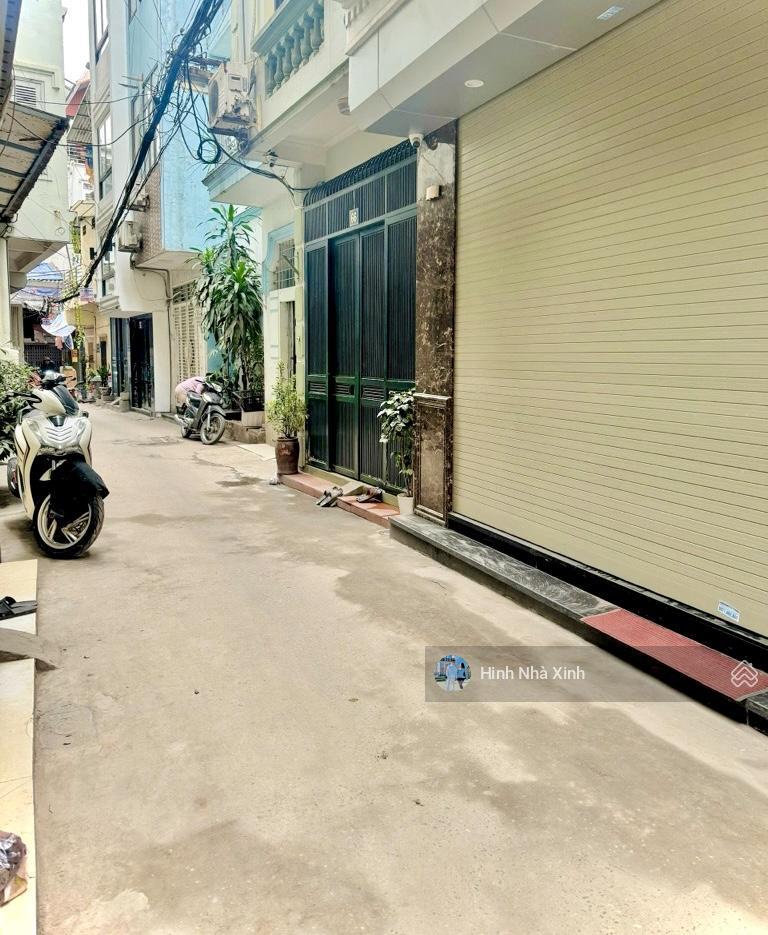 Chính chủ bán nhà tại ngã 6 ô chợ dừa đống đa, xây mới 7 tầng thang máy, ngõ thông gần phố chỉ 12ty